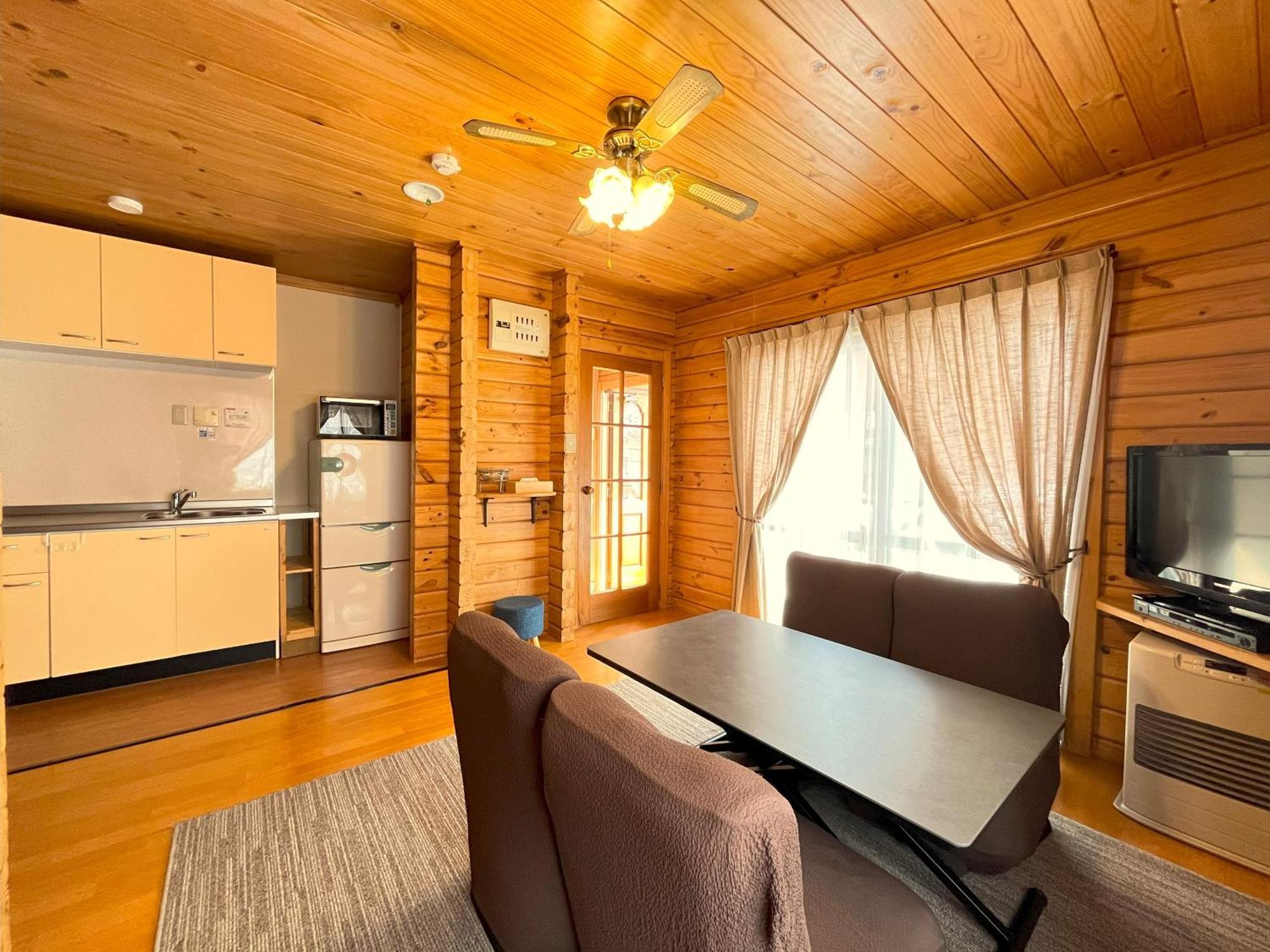 האקובה Log Cottage Epoch מראה חיצוני תמונה