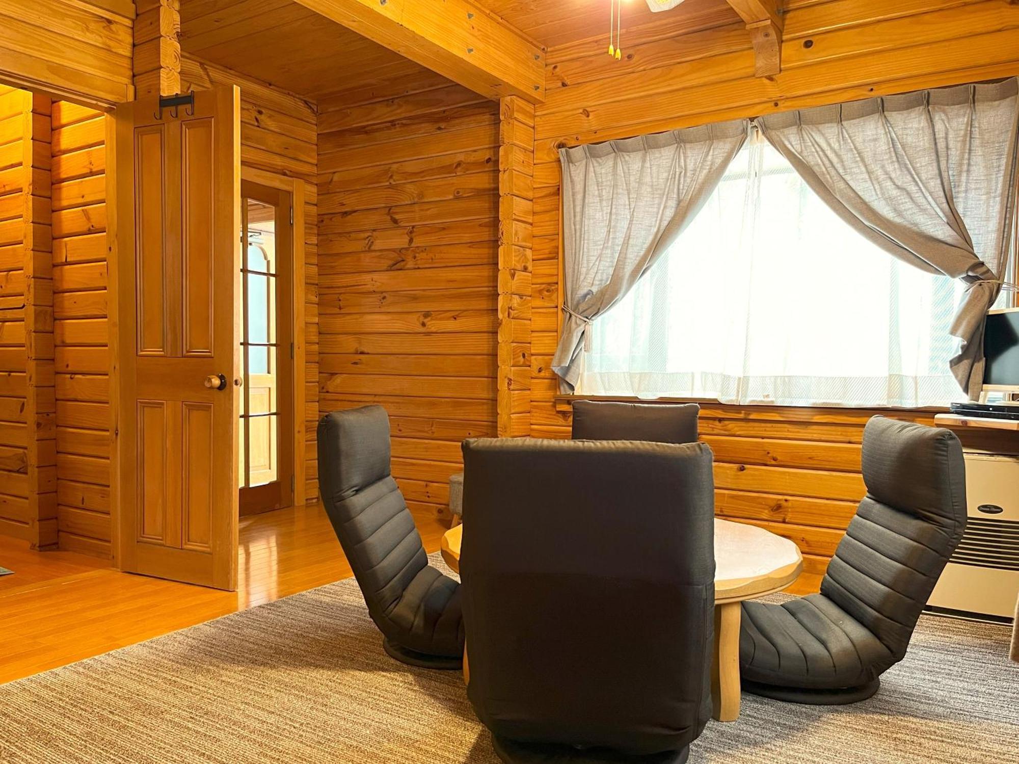 האקובה Log Cottage Epoch מראה חיצוני תמונה